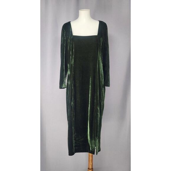 Donna Morgan Dresses & Skirts - Donna Morgan Dress Womens 14 Green Velvet Long Sleeve Square Neck Midi Holidays